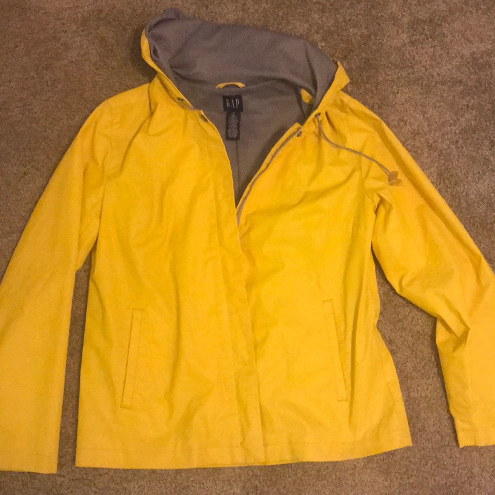 Gap rain coat